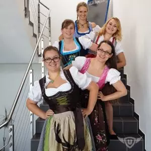 up_dirndl3